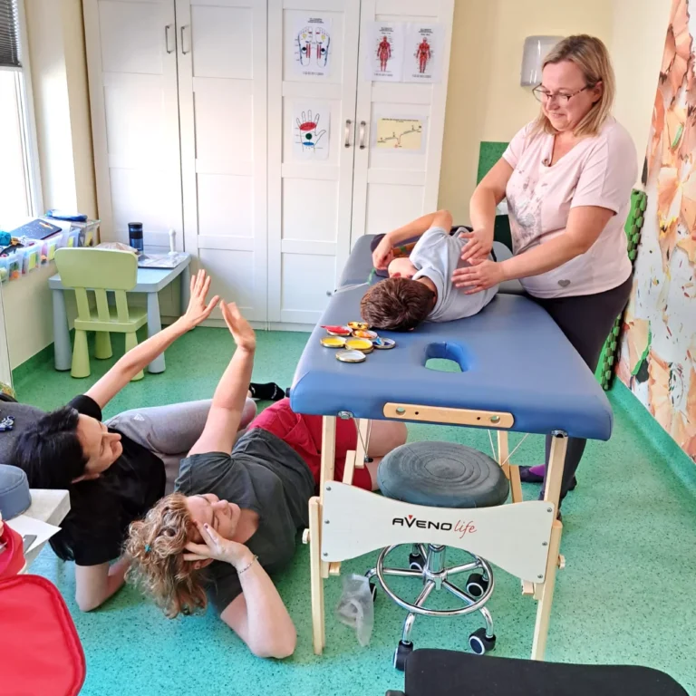 Podczas pracy logopedycznej we Wrocławiu